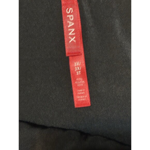 SPANX Women’s Faux Leather Leggings Size 3XL - Picture 3 of 3